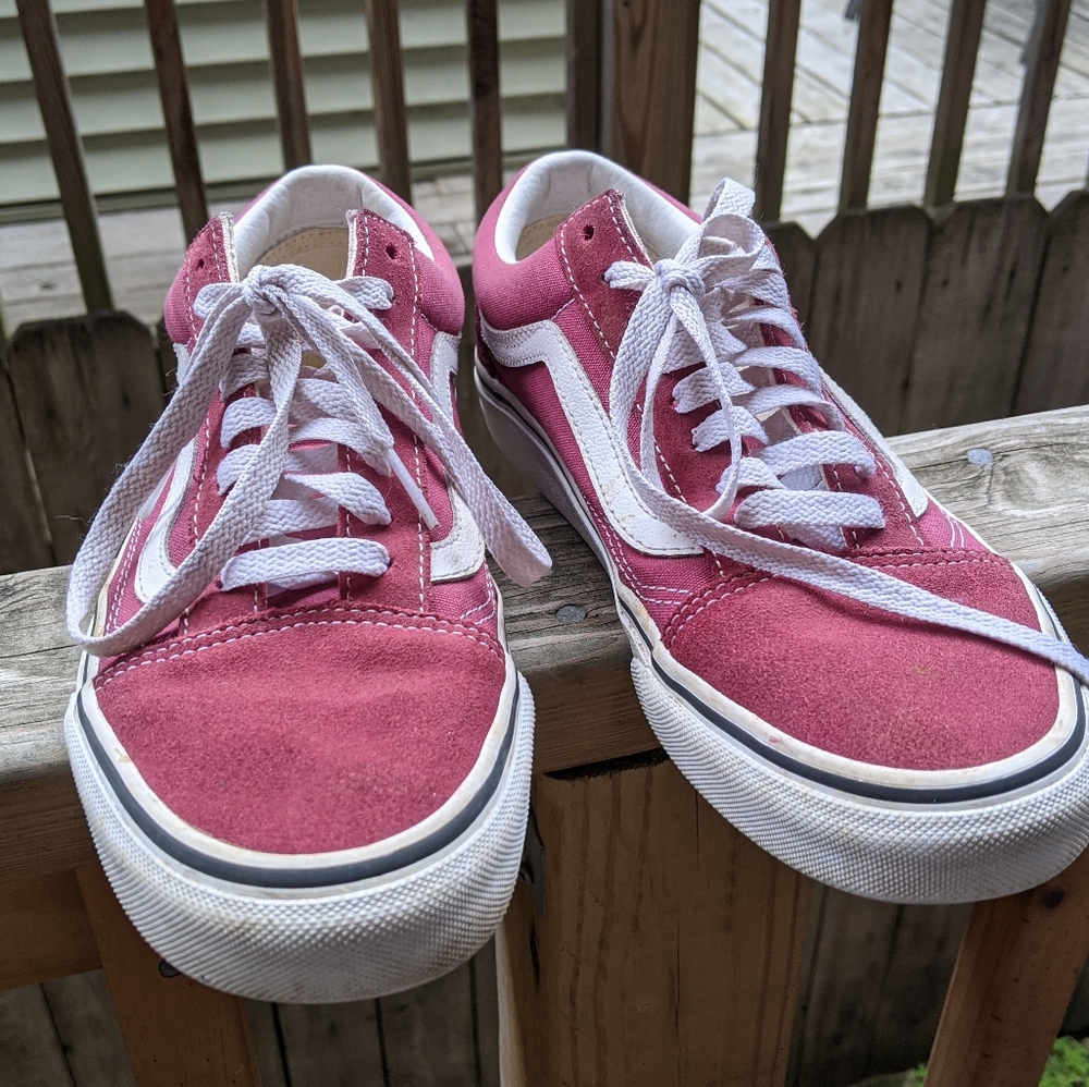 Maroon vans old skool